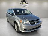 Used 2020 Dodge Grand Caravan SE w/ UConnect Hands-Free Group image 2