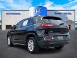 Used 2016 Jeep Cherokee Latitude image 3