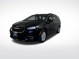 Used 2022 Chrysler Pacifica Touring-L image 4