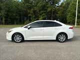 Used 2021 Toyota Corolla LE image 3