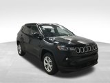 Used 2024 Jeep Compass Latitude image 3