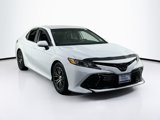 Used 2020 Toyota Camry LE image 3