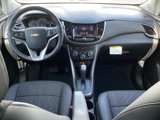 Used 2022 Chevrolet Trax LT w/ LT Convenience Package image 4