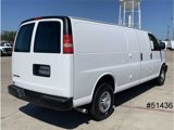 Used 2017 Chevrolet Express 3500 Extended image 2