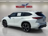 Used 2022 Toyota Highlander XSE image 5