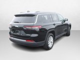 Used 2023 Jeep Grand Cherokee L Laredo image 3