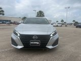 Used 2023 Nissan Altima 2.5 SV image 2