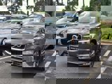 Used 2022 Volvo XC60 B5 Momentum w/ Climate Package image 3