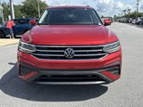 Used 2022 Volkswagen Tiguan SE image 3