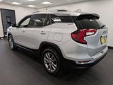 Used 2022 GMC Terrain SLT image 6