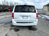 Used 2019 Dodge Grand Caravan SXT image 4