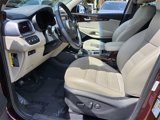 Used 2017 Kia Sorento EX w/ EX Premium Package image 5