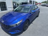 Certified 2021 Hyundai Elantra SEL w/ Convenience Package image 2