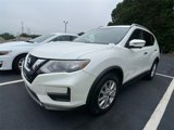 Used 2017 Nissan Rogue SV w/ SV Premium Package image 2