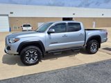 Used 2020 Toyota Tacoma TRD Off-Road image 3