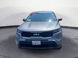 Used 2022 Kia Sorento LX image 2