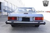 Used 1988 Mercedes-Benz 560 SL image 4