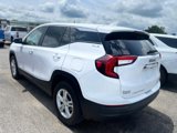 Used 2024 GMC Terrain SLE image 4