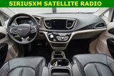 Used 2017 Chrysler Pacifica Touring-L image 3