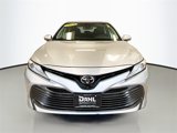 Used 2019 Toyota Camry XLE image 2