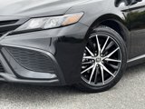 Used 2024 Toyota Camry SE image 4