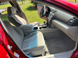 Used 2010 Toyota Camry LE image 5