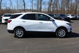 Used 2023 Chevrolet Equinox LT image 2