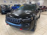Used 2022 Jeep Cherokee Trailhawk image 2