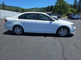 Used 2015 Volkswagen Jetta S image 2