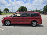 Used 2015 Chrysler Town & Country Touring-L w/ Trailer Tow Group image 4