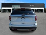 Used 2017 Ford Explorer XLT w/ Equipment Group 202A image 5