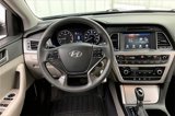 Used 2016 Hyundai Sonata SE image 5