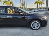 Used 2017 Nissan Altima 3.5 SL w/ 3.5 Technology Package image 2