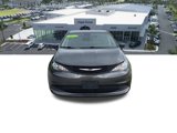 Used 2023 Chrysler Voyager LX image 2