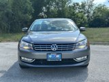 Used 2013 Volkswagen Passat 3.6 SE image 2