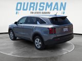Used 2023 Kia Sorento LX image 4
