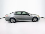 Used 2019 Toyota Camry LE image 4