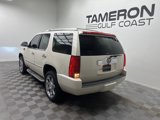 Used 2014 Cadillac Escalade Luxury image 3