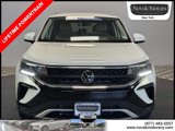 Used 2022 Volkswagen Taos SE image 2