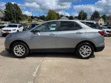Used 2023 Chevrolet Equinox LT image 2