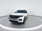 Used 2020 Ford Explorer XLT w/ Equipment Group 202A image 3