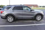 Used 2021 Ford Explorer XLT w/ Equipment Group 202A image 4