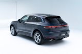 Certified 2021 Porsche Macan image 3