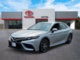 Used 2022 Toyota Camry SE image 2