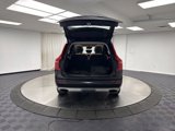 Used 2016 Volvo XC90 T8 Momentum image 5