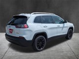 Used 2020 Jeep Cherokee Latitude Plus w/ Cold Weather Group image 4