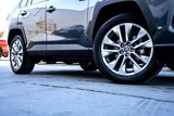 Used 2022 Toyota RAV4 XLE Premium image 3