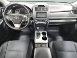 Used 2014 Toyota Camry SE image 2