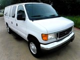 Used 2006 Ford E-350 and Econoline 350 XLT image 2