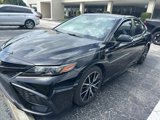 Used 2021 Toyota Camry SE image 2